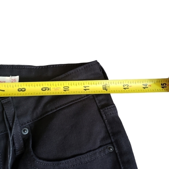 Aritzia Levi’s 721 High Rise Skinny Jeans Ripped Knees 29 - Picture 9 of 16